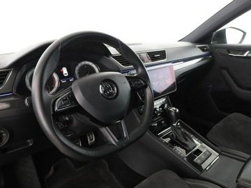 Skoda Superb III Kombi 1.8 TSI 180KM 2018 Škoda Superb Skoda Superb DSG full LED, zdjęcie 13