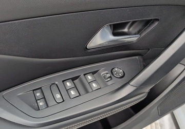 Peugeot 408 Crossover Plug-In 1.6 Plug-In Hybrid 225KM 2025 Peugeot 408 1.6 Plug-In Hybrid 225 Allure EAT8 SalonPL FVat Od Reki Bogata, zdjęcie 11