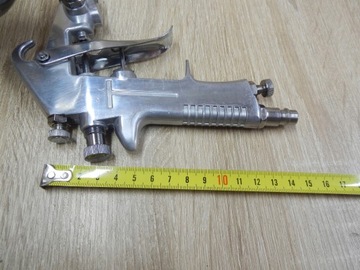Pistolet lakierniczy 1,5mm 300ml 3-5bar do malowan