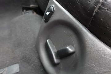 Ford Cougar 2.5 i V6 24V 170KM 1999 Ford Cougar 2.5 V6 - 1999 - V6 z charakterem, gotowy do drogi, zdjęcie 10