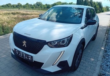 Peugeot 2008 II SUV 1.2 PureTech 100KM 2022 Peugeot 2008 Peugeot 2008 77 tyskm przebiegu, bezwypadkowy 1.2 Benzyna