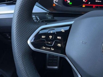 Volkswagen Arteon Fastback Facelifting 2.0 TDI SCR 150KM 2022 Volkswagen arteon-shooting-brake 2.0 TDI 150KM R-Line DSG SerwisASO Acc Le, zdjęcie 21