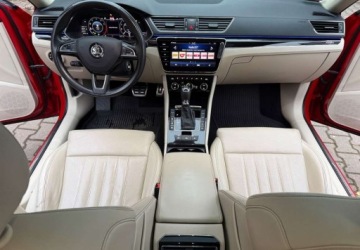 Skoda Superb III Liftback Facelifting 2.0 TSI 190KM 2019 Skoda Superb Skoda Superb 2.0 TSI LampK DSG 2.0 Benzyna 190KM, zdjęcie 23