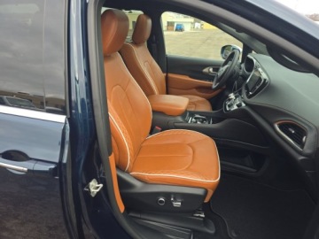 Chrysler Pacifica II 2024 Chrysler Pacifica Pinnacle 2024 3.6 Benzyna 287KM, zdjęcie 9