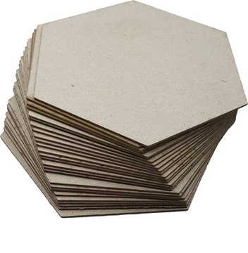 Фанера, вырезанная лазером по размеру согласно предложению.