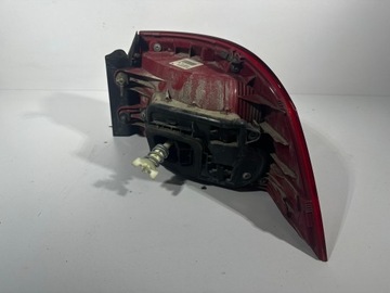 PASSAT B7 KOMBI SVĚTLO ZADNÍ LEVÝ 3AF945095C