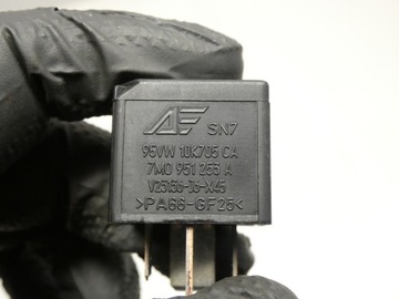 RELÉ 100 VW AUDI SKODA SEAT 7M0951253A