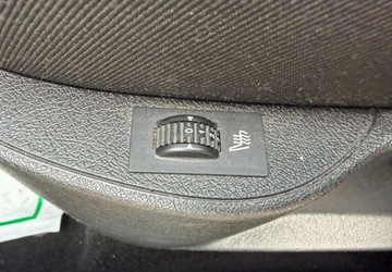 Peugeot 207 Hatchback 5d 1.6 HDi 90KM 2010 Peugeot 207 Peugeot 207 HDi FAP 90 (Blue Lion) Business-Line 1.6 Diesel, zdjęcie 13