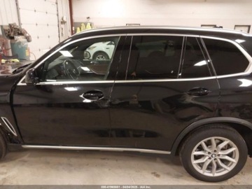 BMW X5 G05 2023 BMW X5 xDrive40I 2023 3.0l 3.0 Benzyna 335KM, zdjęcie 2