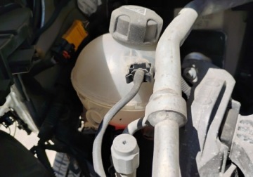 Citroen C4 Picasso II Picasso 1.6 e-HDi 114KM 2014 Citroen C4 Picasso 2014r, 1.6HDI. Uszkodzony prawy przod. Jezdzi. 1.6, zdjęcie 19