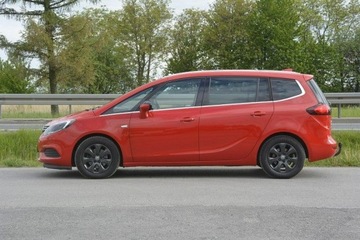 Opel Zafira C Tourer Facelifting 1.4 Turbo 140KM 2017 Opel Zafira 1.4Turbo automat doinwestowany 7 osobo, zdjęcie 2
