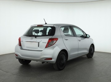 Toyota Yaris III Hatchback 5d 1.33 Dual VVT-i 99KM 2012 Toyota Yaris 1.33 Dual VVT-i, Salon Polska, zdjęcie 4
