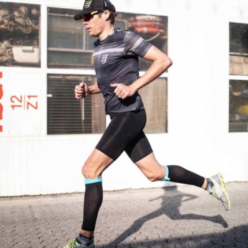 COMPRESSPORT шорты для бега Run Under Control T4