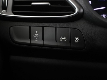 Hyundai i30 III Hatchback 1.4 T-GDI 140KM 2018 Hyundai i30 navi klima auto grzane fotele czujniki, zdjęcie 32