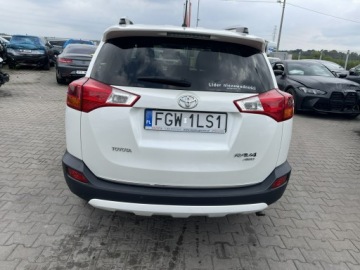 Toyota RAV4 IV MPV D-4D 125 124KM 2015 Toyota RAV-4 PL Executive 4x4 Skóra Kamera, zdjęcie 4