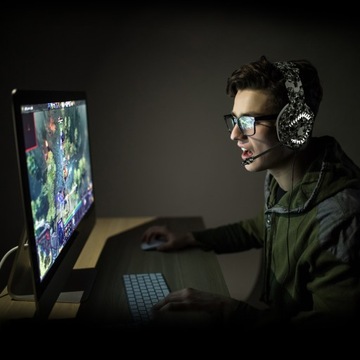 ИГРОВЫЕ НАУШНИКИ ДЛЯ ГЕЙМЕРОВ СВЕТОДИОДНЫЙ МИКРОФОН + КОМБО