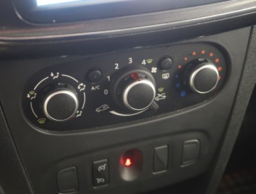 Dacia Logan II Sedan Facelifting 1.0 SCe 73KM 2019 Dacia Logan 1.0 SCe, Salon Polska, Navi, Klima, zdjęcie 11