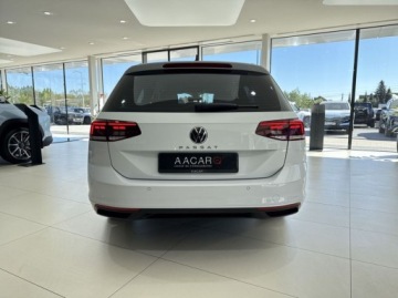 Volkswagen Passat B8 Variant Facelifting 1.5 TSI EVO 150KM 2023 Volkswagen Passat Business ACC CarPlay Android Auto Brake Assist FV23, zdjęcie 2