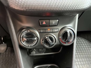 Peugeot 2008 I SUV Facelifting 1.2 PureTech 82KM 2018 Peugeot 2008 1.2 benzyna 82 KM zarejestrowany w PL zadbany mozliwa zam, zdjęcie 15