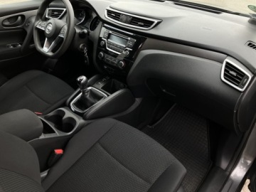 Nissan Qashqai II Crossover 1.2 DIG-T 115KM 2017 Nissan Qashqai ! Klimatyzacja ! Czujniki Parkowani, zdjęcie 5