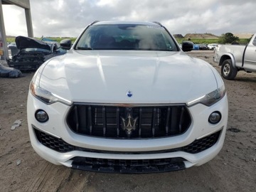 Maserati Levante 2022 Maserati Levante Base 2022 3.0l 3.0 Benzyna 345KM, zdjęcie 5