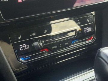 Volkswagen Arteon Fastback Facelifting 2.0 TSI 190KM 2023 Volkswagen Arteon 2.0 TSI 190 KM Elegance DSG, Serwis ASO, Gwarancja, FV23, zdjęcie 22