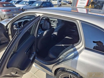 Mercedes Klasa C W206 Kombi 2.0 220d 200KM 2021 Mercedes-Benz Klasa C c220d 200KM AMG pakiet alcantara navi kamery 360 el., zdjęcie 10