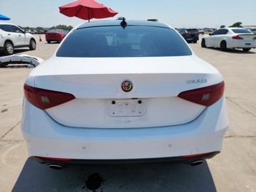 Alfa Romeo Giulia II Sedan Facelifting 2.0 Turbo 280KM 2021 Alfa Romeo Giulia Ti 2021 2.0l 2.0 Benzyna 280KM, zdjęcie 2
