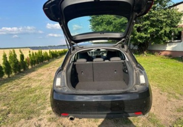 Audi A1 I Hatchback 3d 1.6 TDI 105KM 2013 Audi A1 Sportback Audi A1 Sportback 1.6 TDI Attraction 1.6 Diesel 105KM, zdjęcie 16