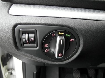 Volkswagen Sharan II Van 2.0 TDI-CR BMT 140KM 2012 Volkswagen Sharan Xenon Led Szklany Dach Klimatronik 2.0 Diesel 140KM, zdjęcie 28