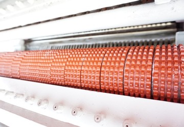 ДВУХСТОРОННИЙ СТРОГАЛЬНЫЙ СТАНОК TOS SVITAVY 80 вал: 2x 810мм двигатели: 18,5кВт и 10кВт