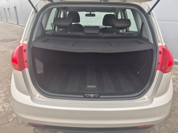 Kia Venga Mikrovan 1.4 DOHC CVVT 90KM 2011 Kia Venga 1.4 CVVT ISG Edition 7 90KM 2011r, zdjęcie 10