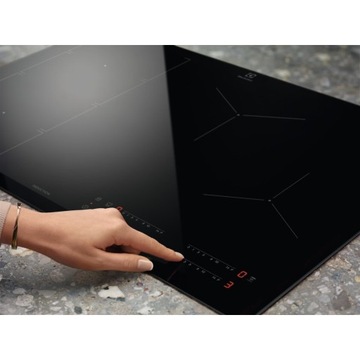 ELECTROLUX EIT61443B Индукционная варочная панель SLIM-FIT