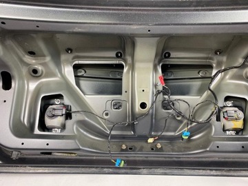 CADILLAC STS 05-11R VÍKO KUFRU ZADNÍ KOMPLETNÍ