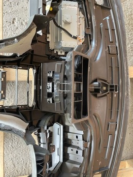 DESKA ROZDĚLOVAČE KONZOLA AIR NÁDRŽ PEUGEOT 308 T7 SW