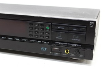 Philips CD-824 BITSTREM Конверсионный проигрыватель компакт-дисков