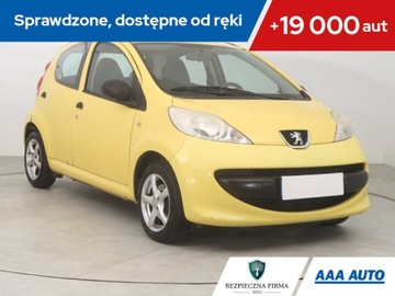 Peugeot 107 Hatchback 5d 1.0 12V 68KM 2006 Peugeot 107 1.0, Salon Polska,ALU