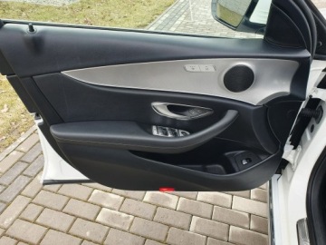 Mercedes Klasa E W213 Kombi 2.0 220d 194KM 2016 Mercedes E 220 2.0d 194KM W213 Automat Raty, zdjęcie 16