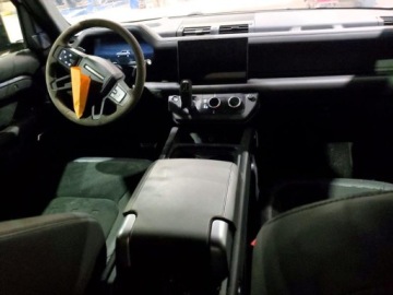 Land Rover Defender IV (L663) 2023 Land Rover Defender 2023r., 4x4, 5.0L 5.0 Benzyna 518KM, zdjęcie 6