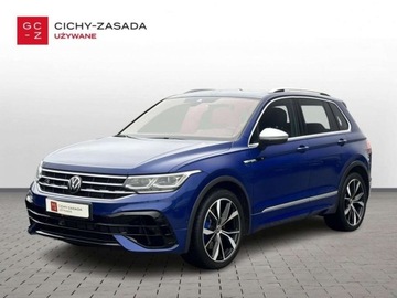 Volkswagen Tiguan II SUV R 2.0 TSI 320KM 2022 Volkswagen Tiguan FV23 Salon PL LED Matrix Harman Kamera 360 Skora ASO Gwa