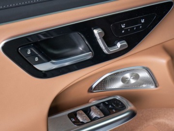 Mercedes Klasa E W214 Sedan 2.0 220d 197KM 2025 E Klasa 220 d 4-Matic AMG 2.0 197KM 2025, zdjęcie 15