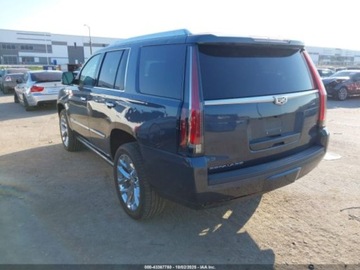 Cadillac Escalade III 2019 Cadillac Escalade Premium Luxury 2019 6.2l 6.2 Benzyna 420KM, zdjęcie 3