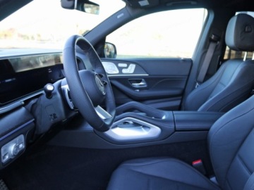 Mercedes GLE V167 SUV Facelifting 2.0 300d 269KM 2025 MERCEDES-BENZ GLE 300 d 4-Matic AMG Line 2.0 (269KM) 2025, zdjęcie 4