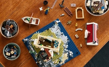 Механизированный маяк LEGO Ideas 21335