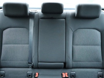 Volkswagen Passat B8 Limousine 1.8 TSI BlueMotion Technology 180KM 2015 VW Passat 1.8 TSI, Salon Polska, Automat, Navi, zdjęcie 9