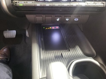 Toyota C-HR II SUV Plug-In 2.0 Hybrid Dynamic Force Plug-in  223KM 2024 Toyota C-HR 2.0 PHEV Executive 2.0 PHEV Executive,, zdjęcie 17