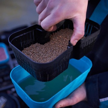 Drennan DMS Bait Box 1,7л с отверстиями + SITO