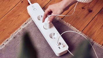 Tesla Smart Power Strip 3 + 4 USB