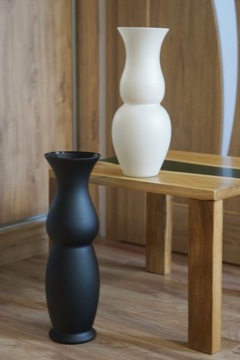Белая декоративная ваза W-541 кремовая В:40см Г:15,5см
