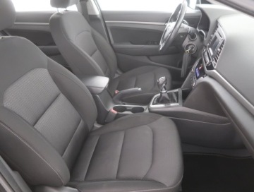 Hyundai Elantra VI Sedan 1.6 MPI 128KM 2016 Hyundai Elantra 1.6 CVVT, Salon Polska, Klima, zdjęcie 8